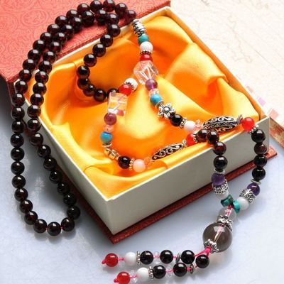 純天然石榴石與藏銀的交織優雅——東海縣盛飾珠寶批發供應加長毛衣鏈